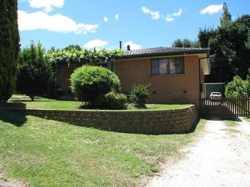 9 Bona Vista Road, Armidale NSW 2350