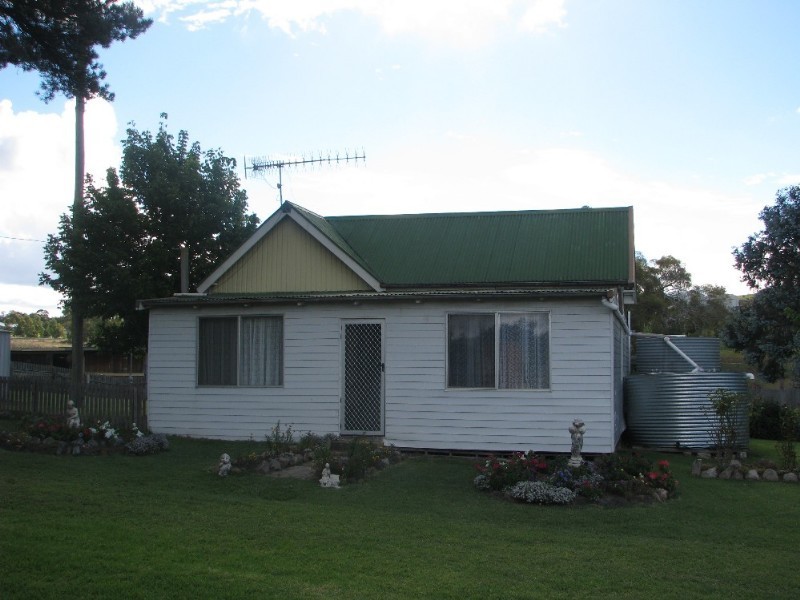 14 Singh Street, Woolbrook NSW 2354