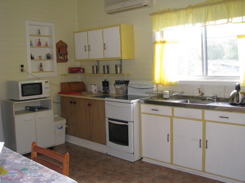 14 Singh Street, Woolbrook NSW 2354