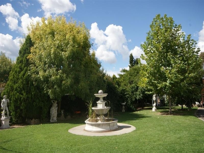 73 Canambe Street, Armidale NSW 2350