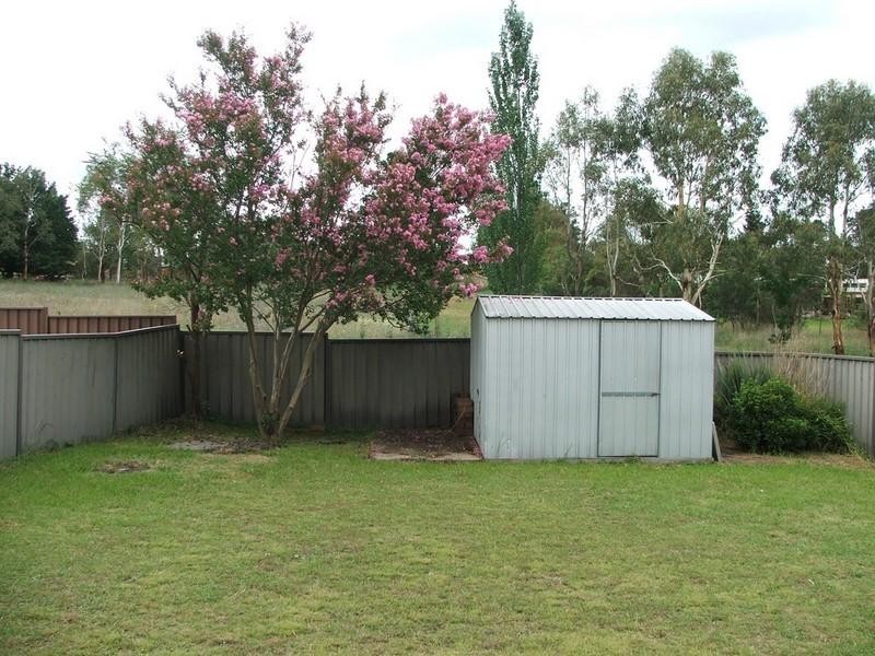 8 Verna Close, Armidale NSW 2350