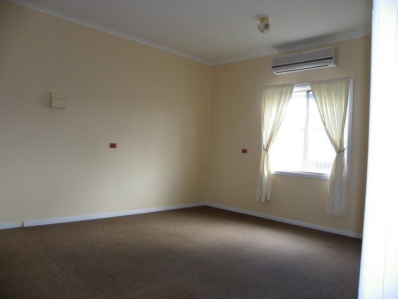 1/65 Ryanda Street, Guyra NSW 2365