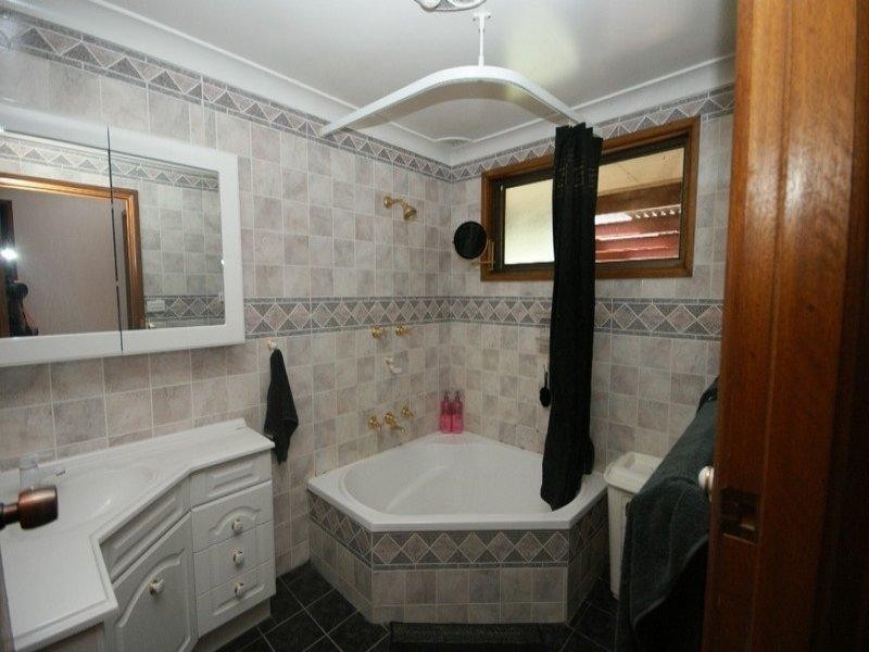 73 Canambe Street, Armidale NSW 2350