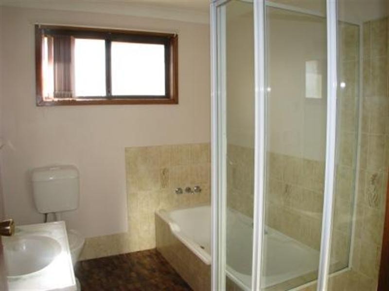 3 Howard Place, Armidale NSW 2350