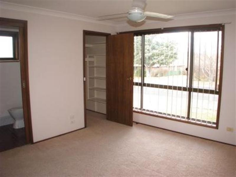 3 Howard Place, Armidale NSW 2350