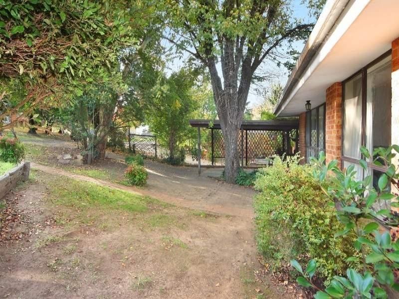 5 Laurence Avenue, Armidale NSW 2350