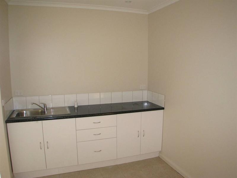 1-4 Southern Cross Drive, Armidale NSW 2350