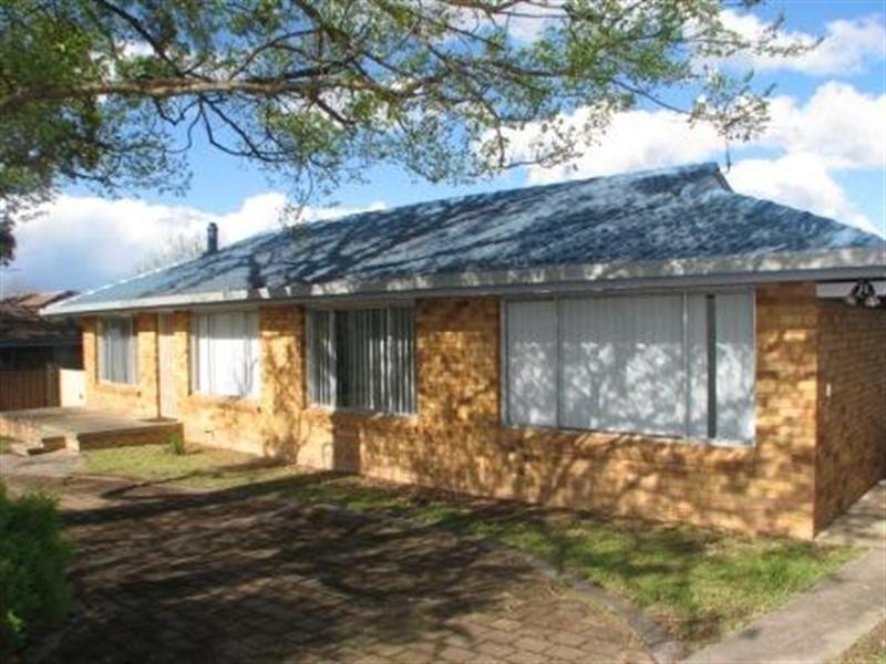 211 Canambe Street, Armidale NSW 2350