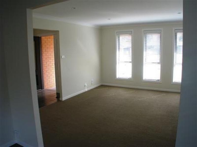 32 Albion Close, Armidale NSW 2350