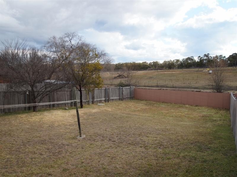 1/10-12 Milson Place, Armidale NSW 2350