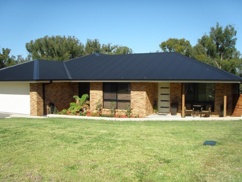 47 Norris Drive, Armidale NSW 2350