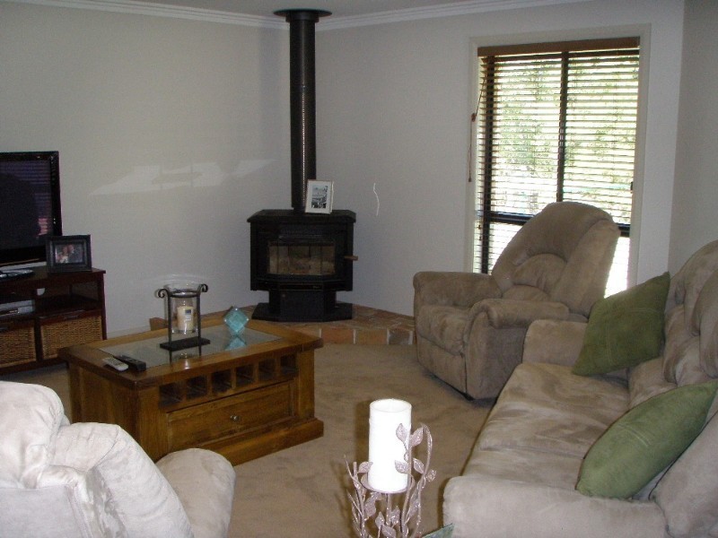 47 Norris Drive, Armidale NSW 2350