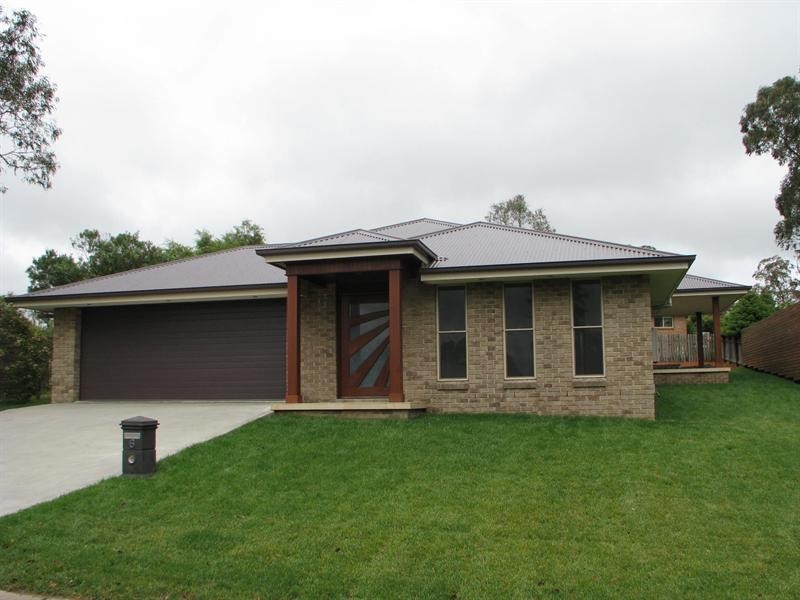 6 Erin Court, Armidale NSW 2350