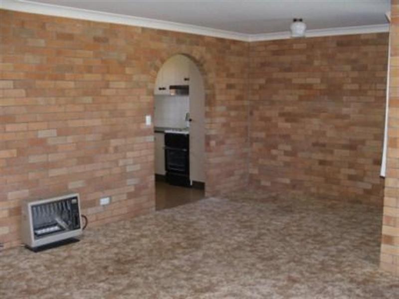 1/2 Sarah Place, Armidale NSW 2350