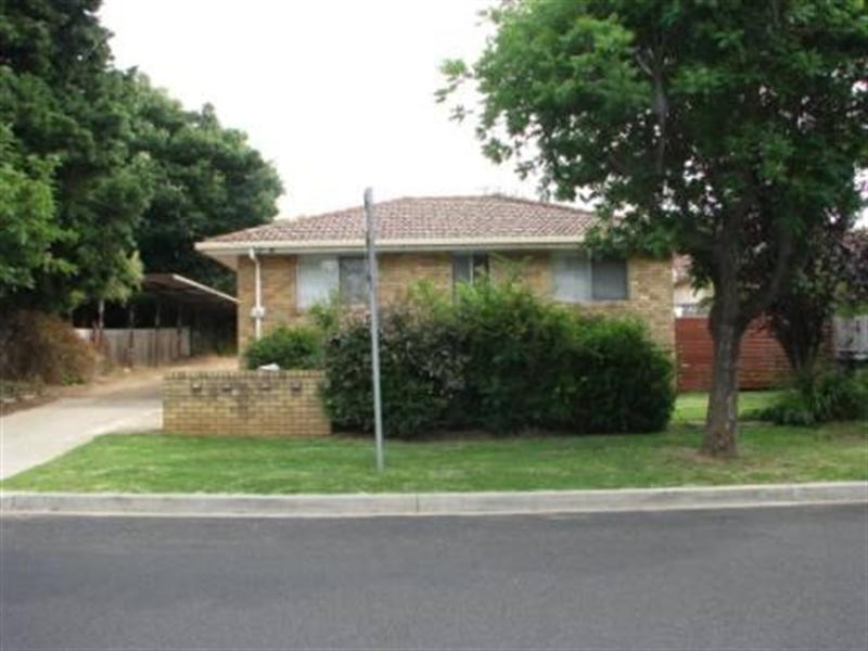 2/114 Mann Street, Armidale NSW 2350