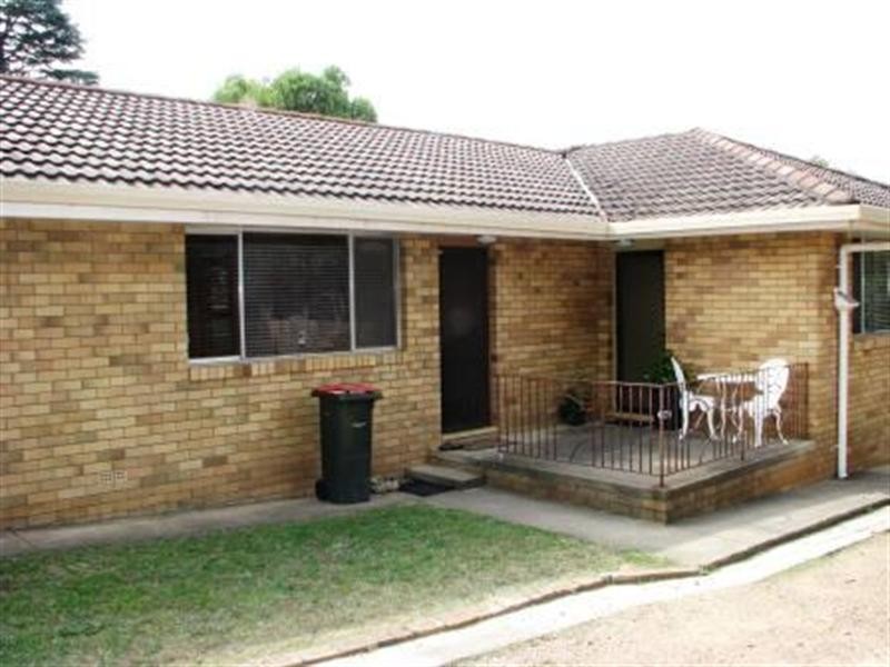 2/114 Mann Street, Armidale NSW 2350