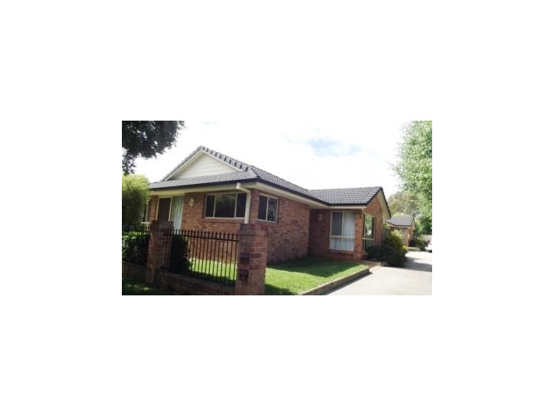 1/158 Barney Street, Armidale NSW 2350