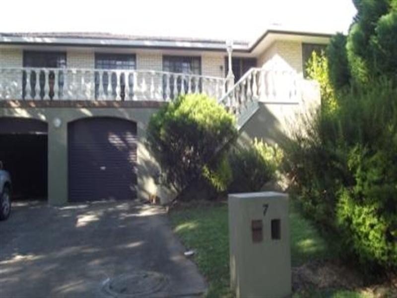 7 Grantham Place, Armidale NSW 2350