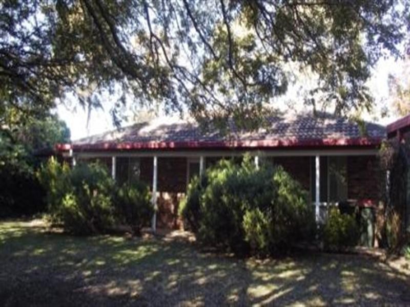 5 Doris Place, Armidale NSW 2350