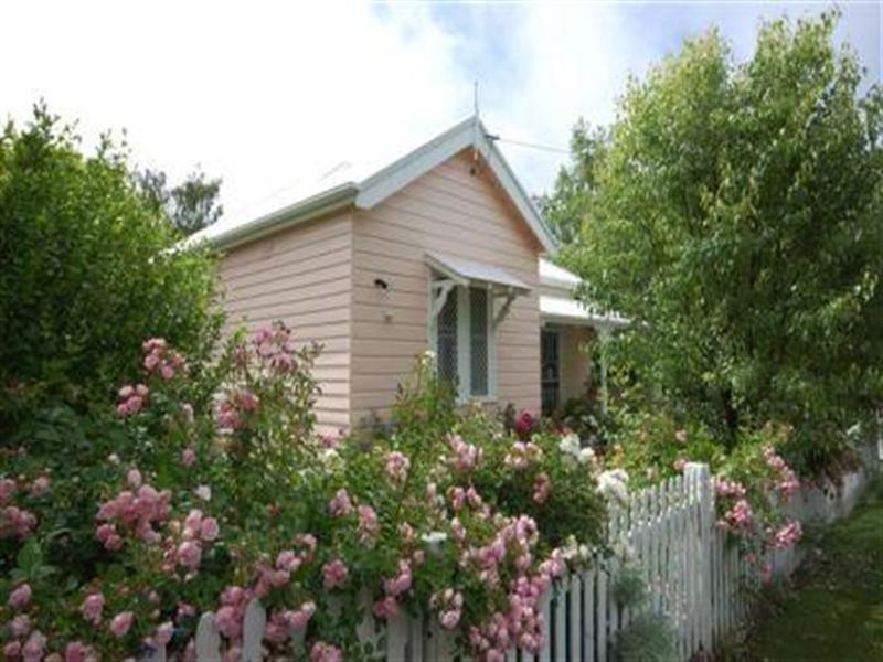 178 Allingham Street, Armidale NSW 2350