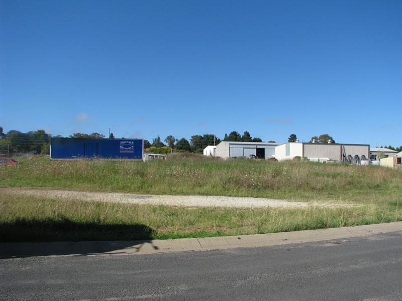 13A Brickfeild Avenue, Armidale NSW 2350