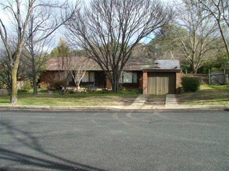 18 North Street, Armidale NSW 2350