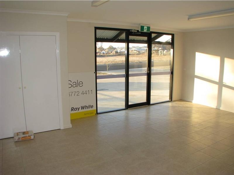 1-4 Southern Cross Drive, Armidale NSW 2350