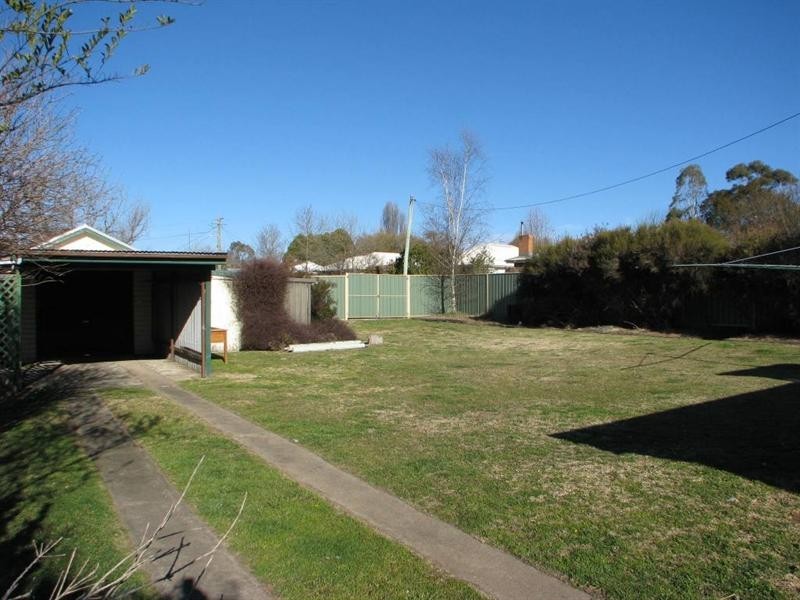 147 Butler Street, Armidale NSW 2350