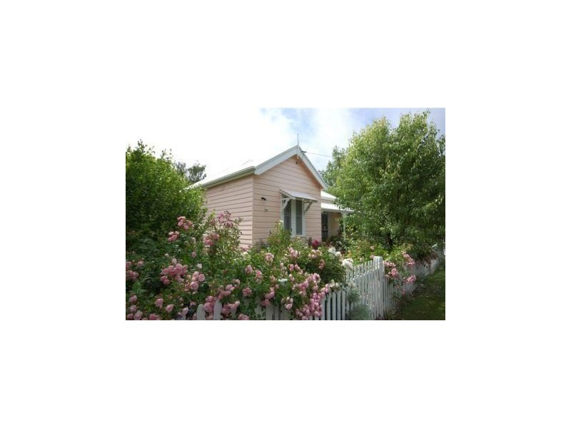 178 Allingham Street, Armidale NSW 2350