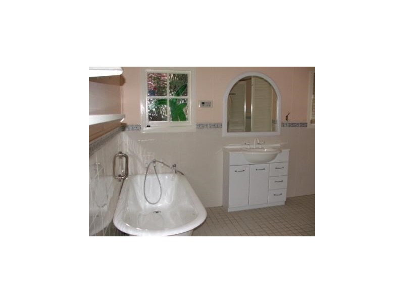 178 Allingham Street, Armidale NSW 2350