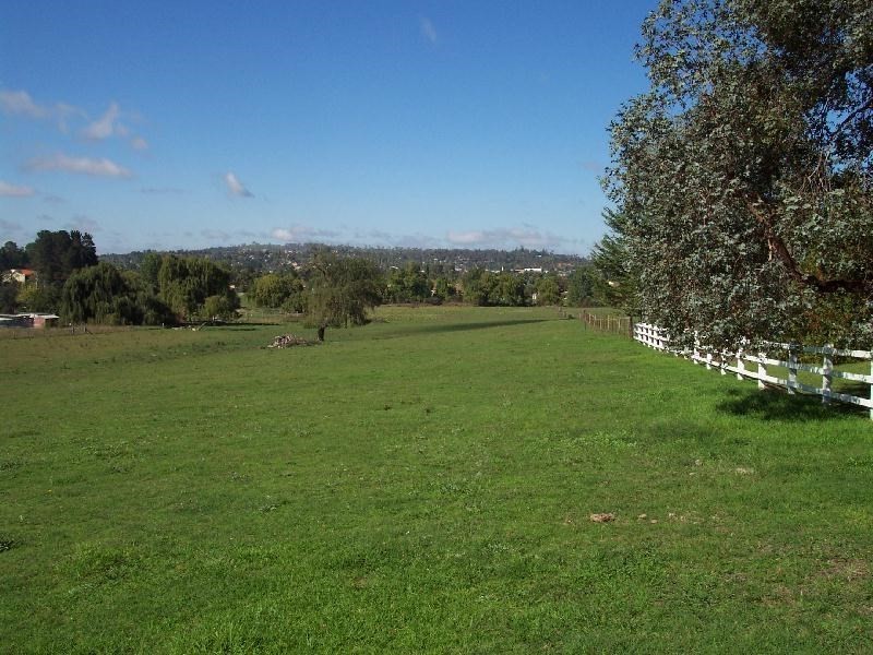 16-30 Madgewick Drive, Armidale NSW 2350