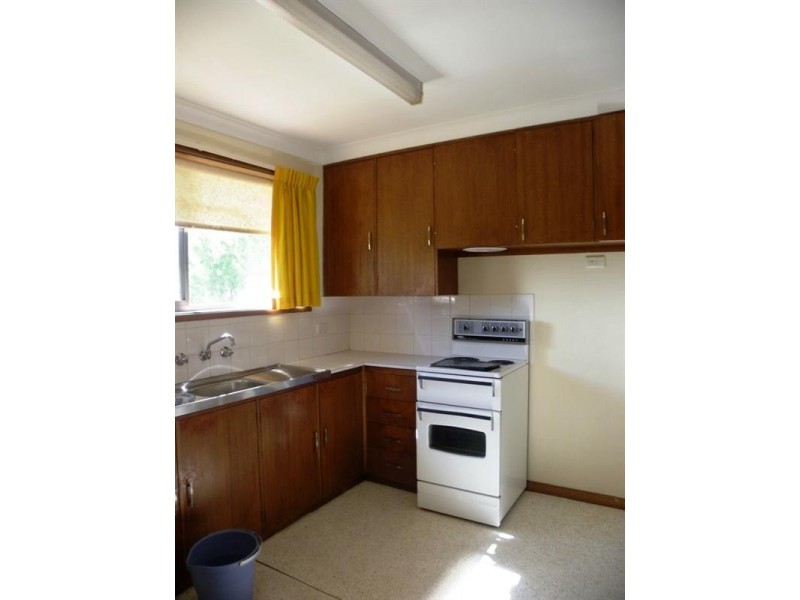 2/73 MARKHAM Street, Armidale NSW 2350