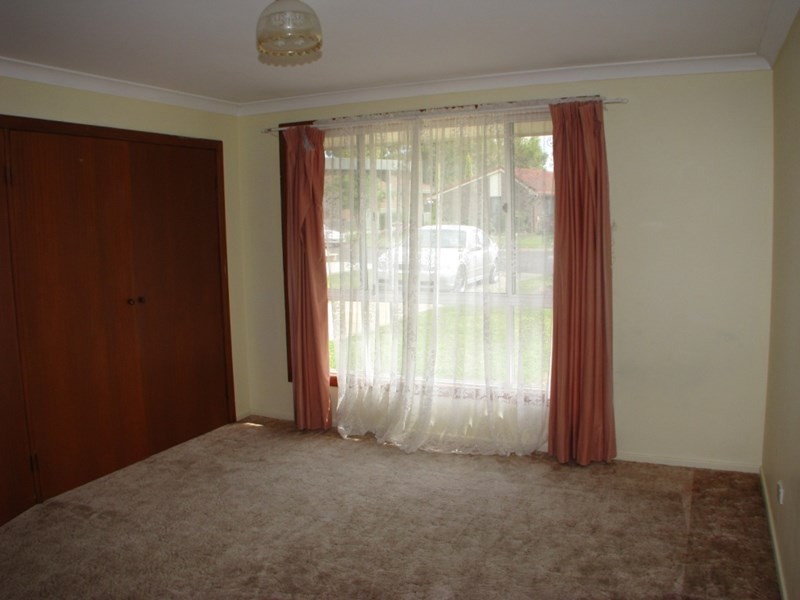 16 Sarah Place, Armidale NSW 2350