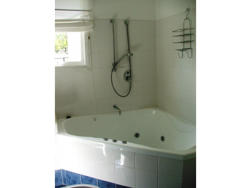 1 Merinda Place, Armidale NSW 2350