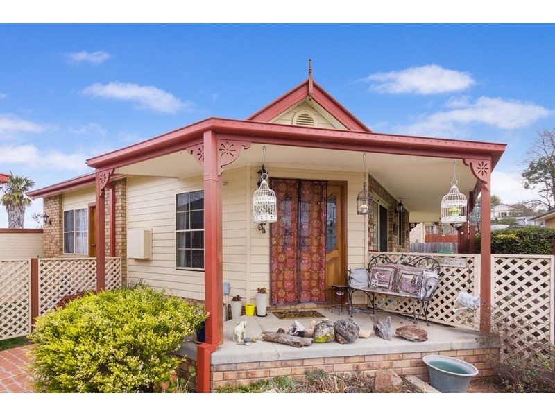 64b Marsh Street, Armidale NSW 2350