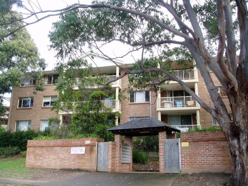 27/10 Broughton Street, Canterbury NSW 2193