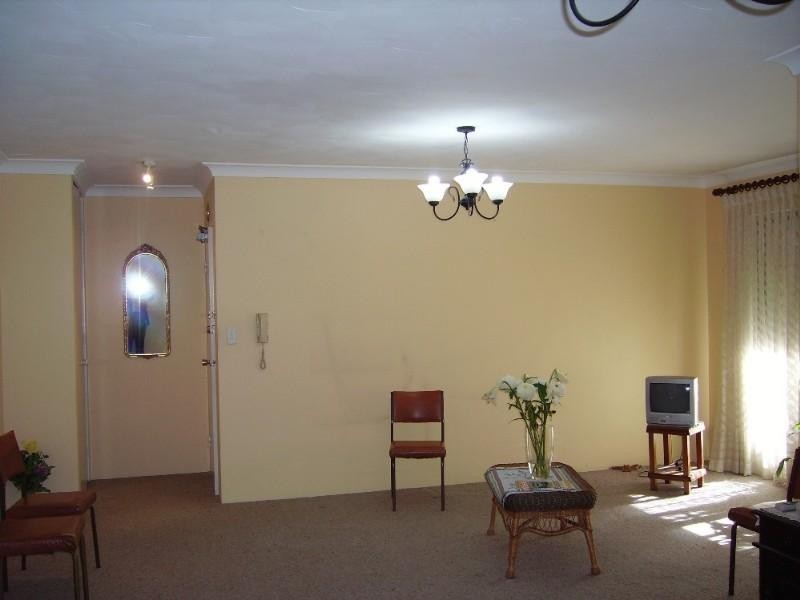 2/7-9 Jeffrey Street, Canterbury NSW 2193