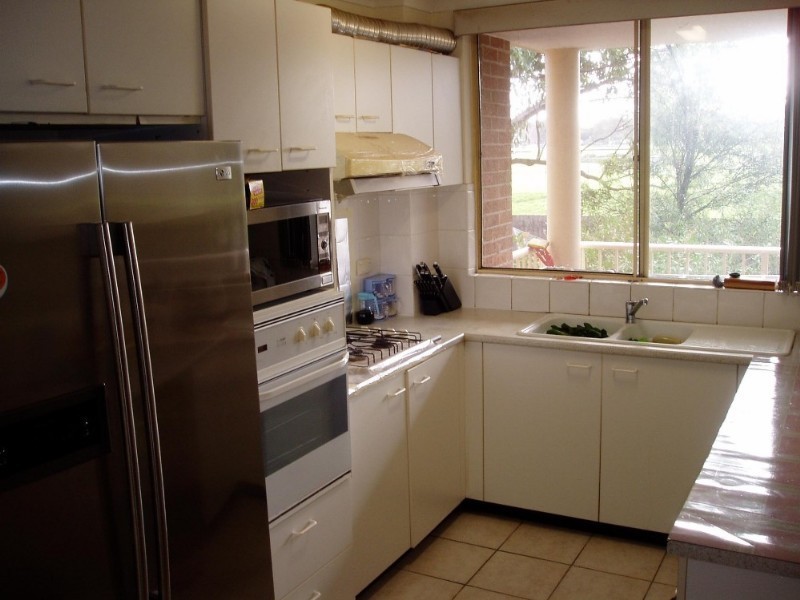 27/10 Broughton Street, Canterbury NSW 2193