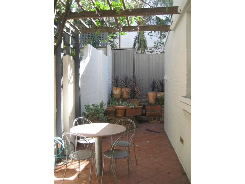 6 Hipwood Street, Kirribilli NSW 2061