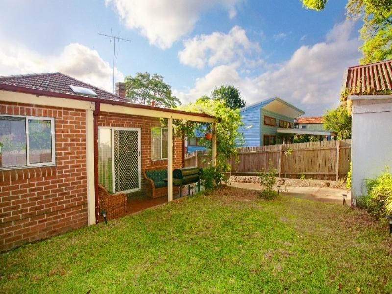 28 Farleigh Avenue, Ashfield NSW 2131