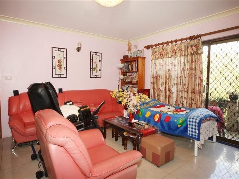 3/2 Seventh Avenue, Campsie NSW 2194