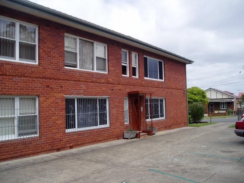 1/76 Amy Street, Campsie NSW 2194