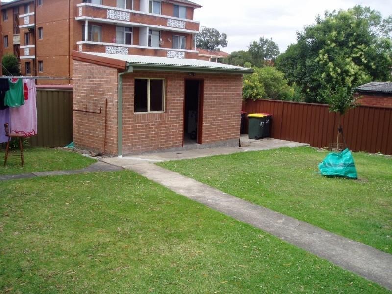 1/76 Amy Street, Campsie NSW 2194