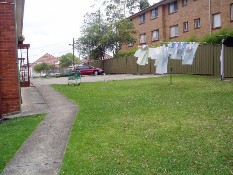 1/76 Amy Street, Campsie NSW 2194