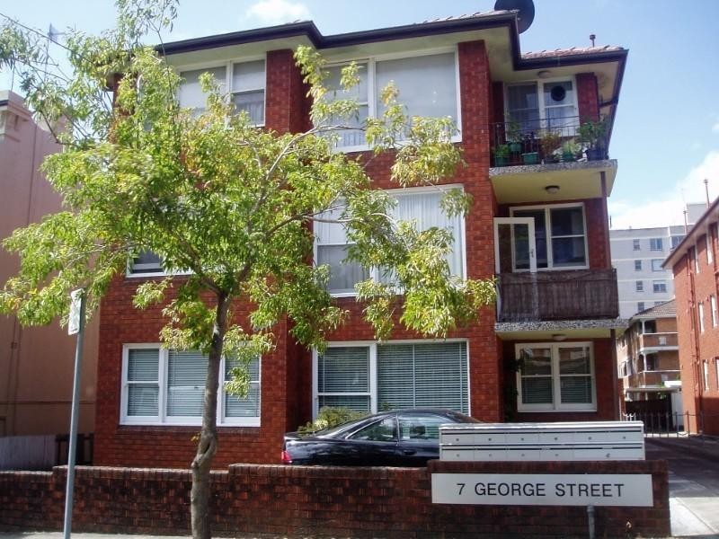2/7 George Street, Burwood NSW 2134