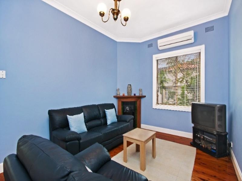 25 Foord Avenue, Hurlstone Park NSW 2193