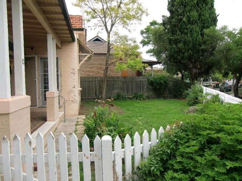 10 Bruce Street, Ashfield NSW 2131