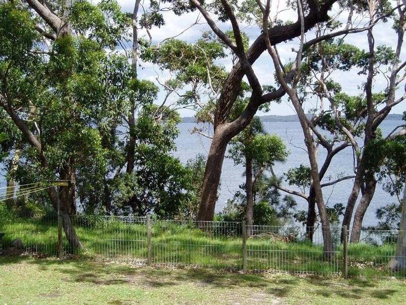 14 Greville Avenue, Sanctuary Point NSW 2540