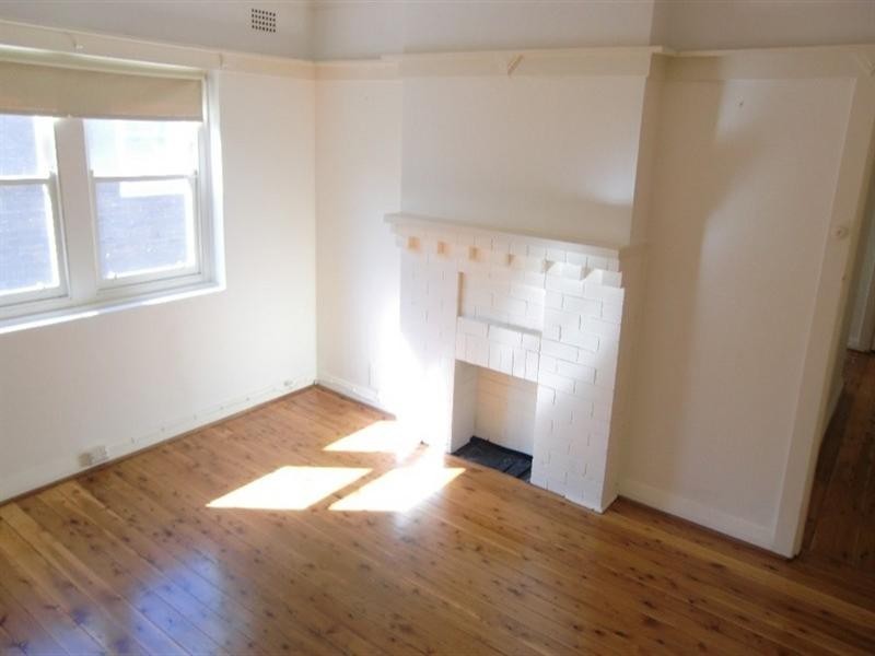 4/8 Grainger Avenue, Ashfield NSW 2131