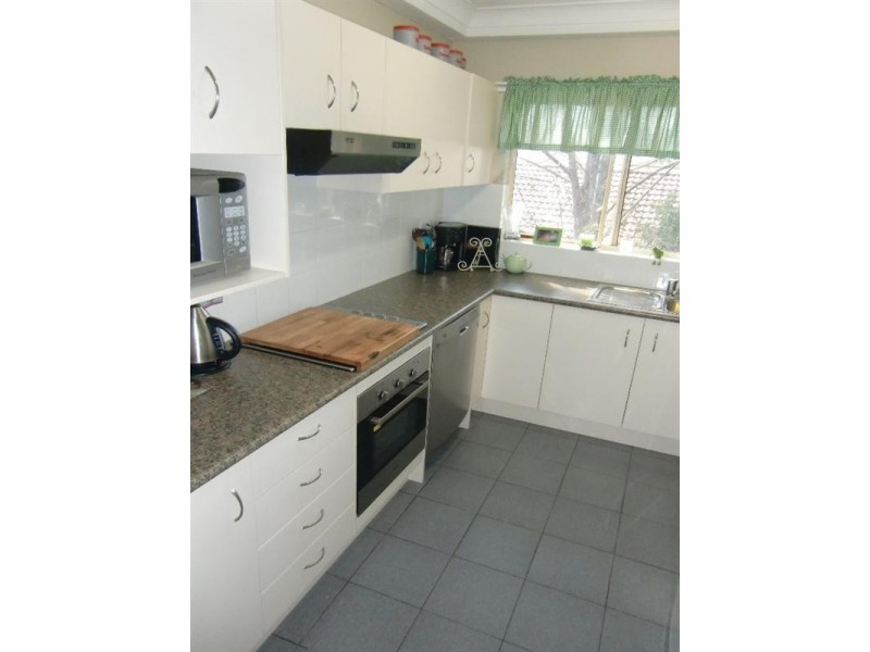 18/27 Jeffrey Street, Canterbury NSW 2193